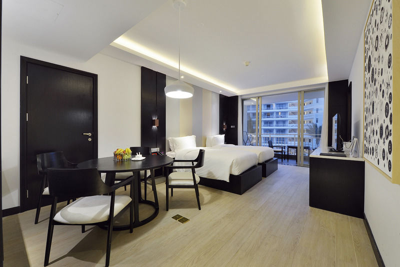 Palace Resort Yalong Bay Sanya Luoyushangcun ภายนอก รูปภาพ