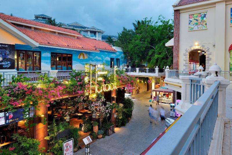 Palace Resort Yalong Bay Sanya Luoyushangcun ภายนอก รูปภาพ