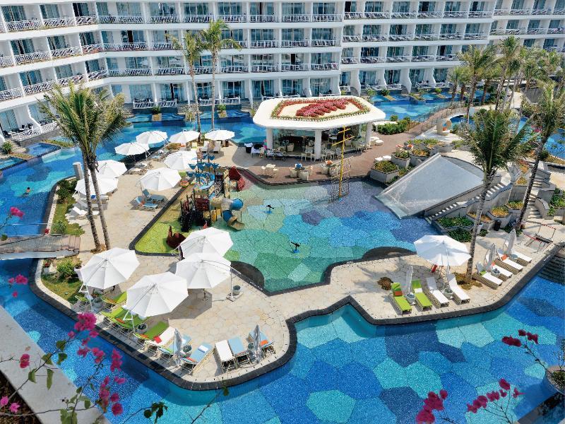 Palace Resort Yalong Bay Sanya Luoyushangcun ภายนอก รูปภาพ