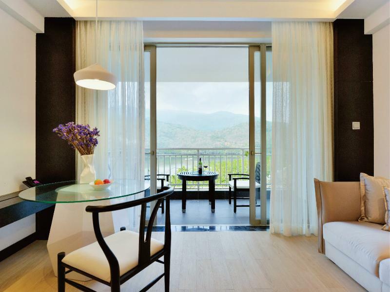 Palace Resort Yalong Bay Sanya Luoyushangcun ภายนอก รูปภาพ
